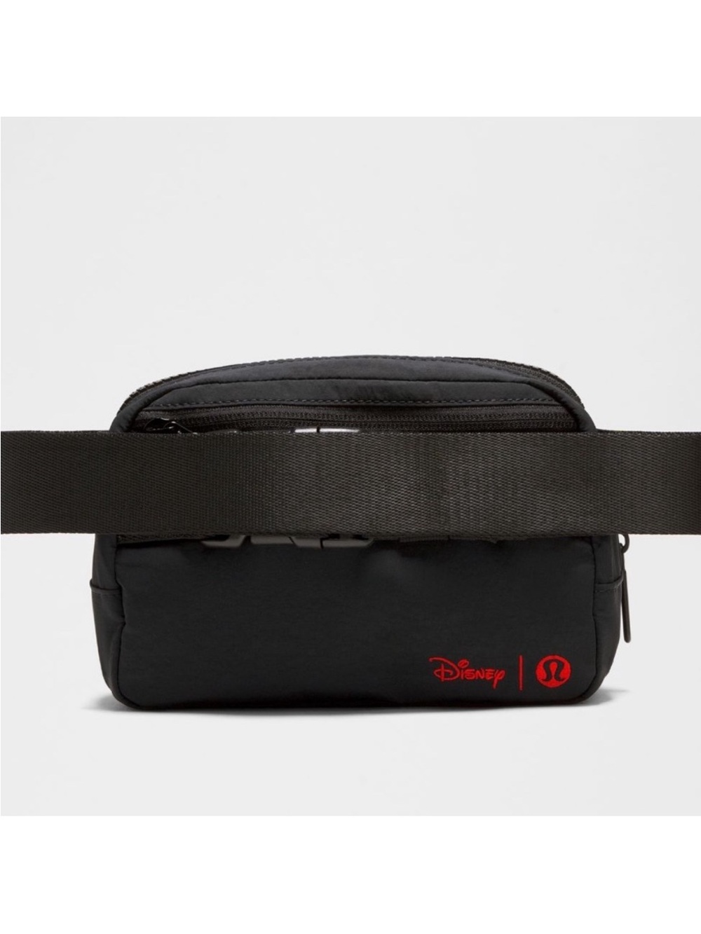 NWT Disney x Lululemon Everywhere Belt Bag 1L Mickey Outline Graphic Long Strap - Picture 2 of 8